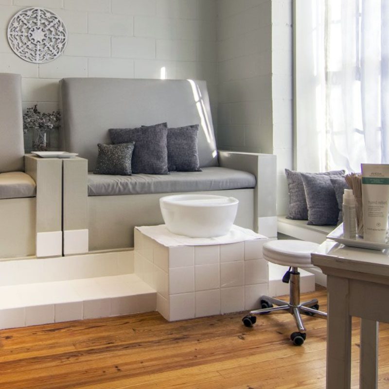 Modern Pedicure Station